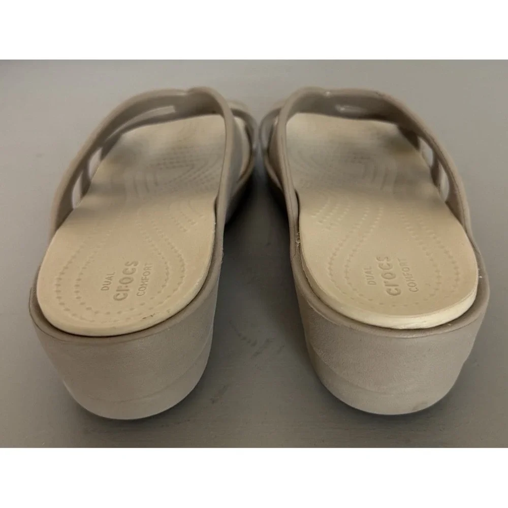 Crocs Sanrah Strappy Wedge Slide Sandals Womens Size 9 Taupe Comfort Casual
